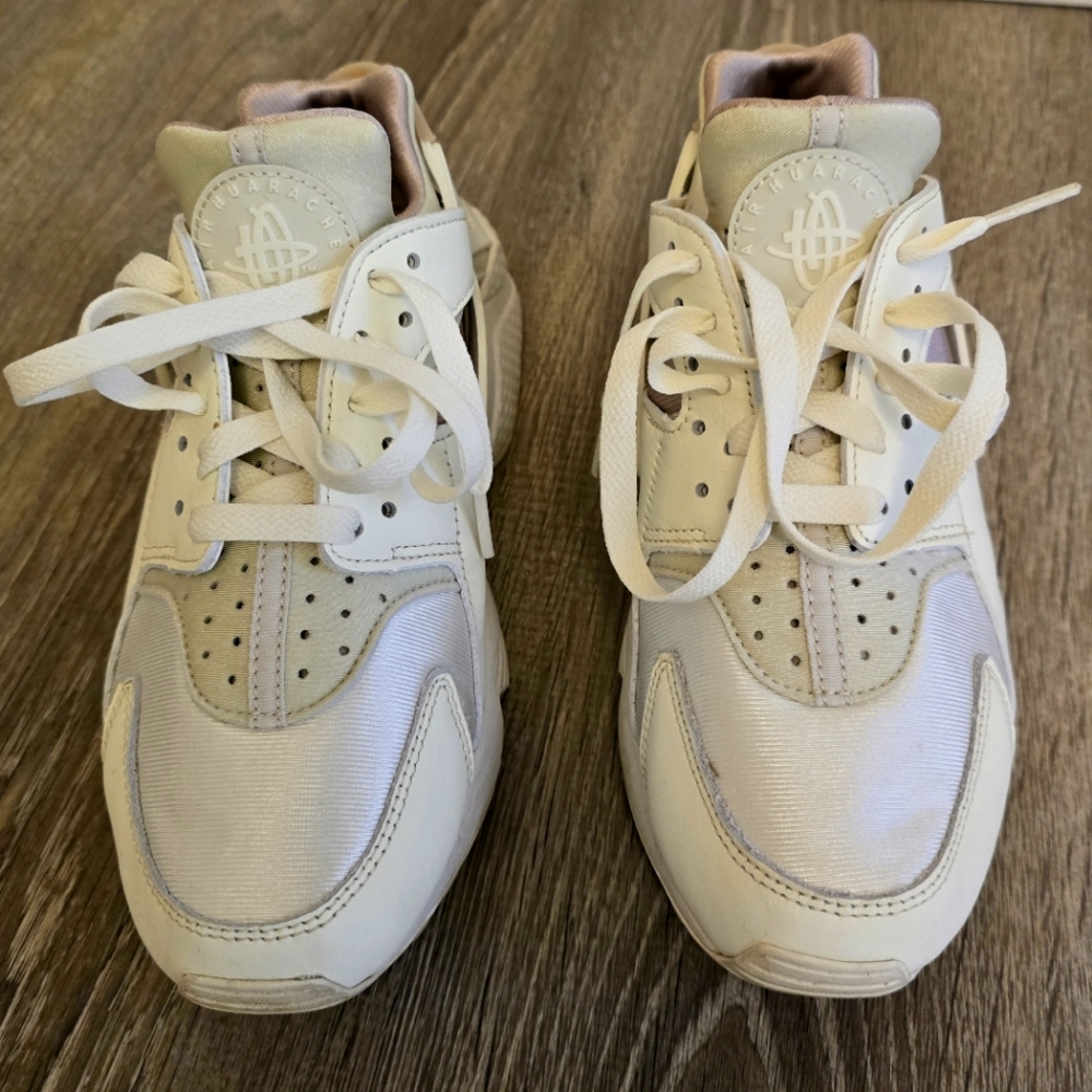 Nike Air Huarache DH4439-104